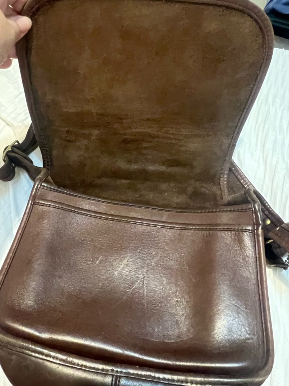 VTG COACH 9951 Patricia’s Legacy Crossbody Brown Mahogany Leather  Saddle Bag - Picture 2 of 5
